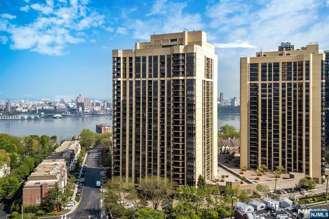 900 Palisade Avenue 5A, Fort Lee, NJ 07024