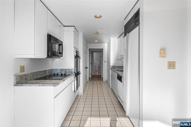 900 Palisade Avenue 5A, Fort Lee, NJ 07024