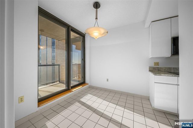 900 Palisade Avenue 5A, Fort Lee, NJ 07024