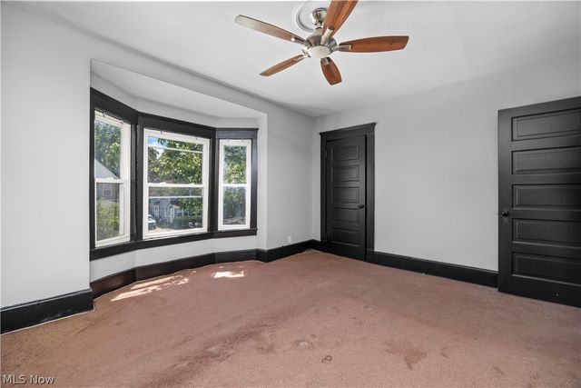 1592 Newman Avenue, Lakewood, OH 44107