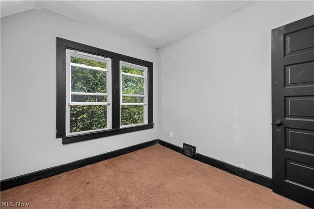 1592 Newman Avenue, Lakewood, OH 44107