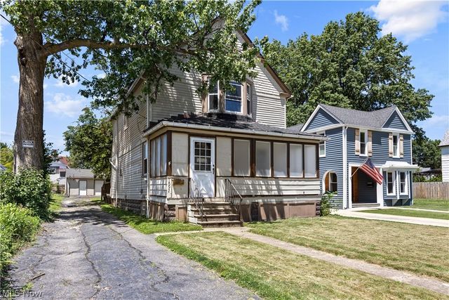 1592 Newman Avenue, Lakewood, OH 44107