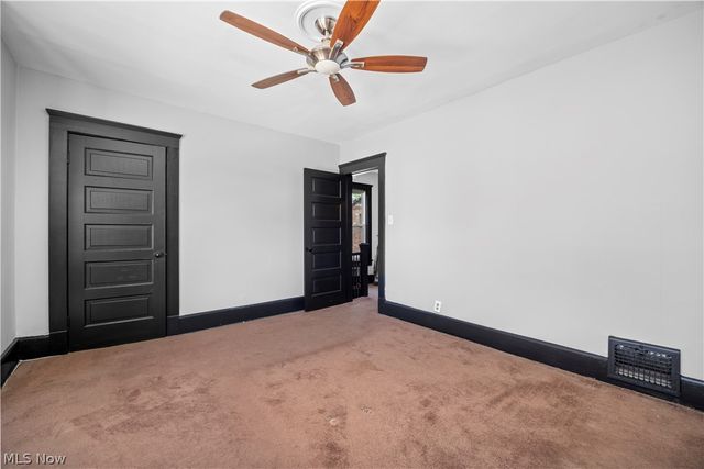 1592 Newman Avenue, Lakewood, OH 44107