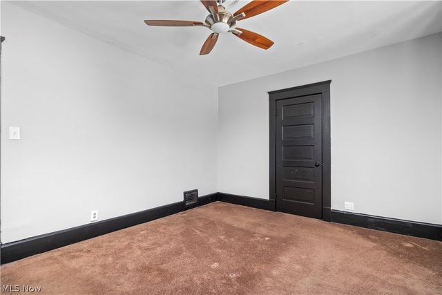 1592 Newman Avenue, Lakewood, OH 44107
