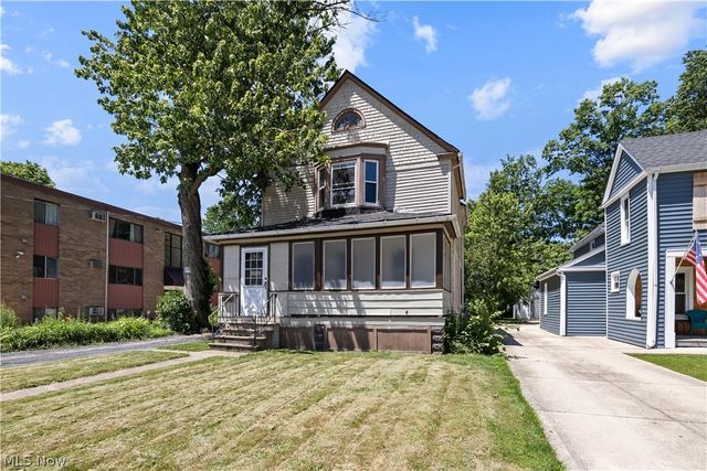 1592 Newman Avenue, Lakewood, OH 44107