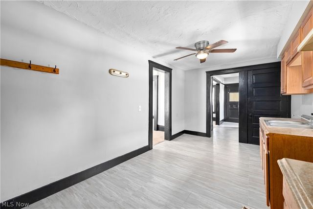 1592 Newman Avenue, Lakewood, OH 44107