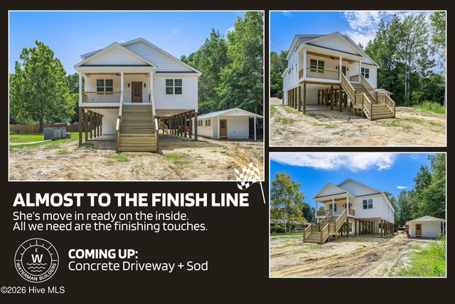 203 Sand Dollar Lane, Hampstead, NC 28443