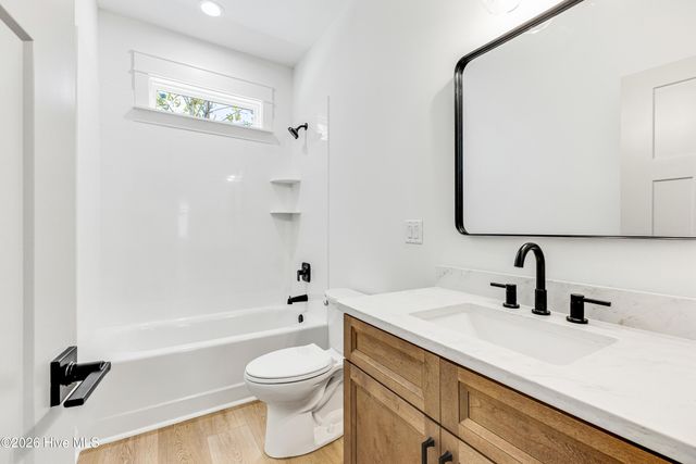 203 Sand Dollar Lane, Hampstead, NC 28443