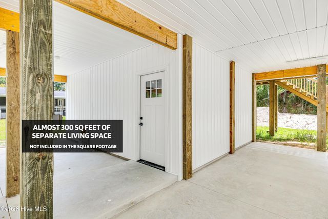 203 Sand Dollar Lane, Hampstead, NC 28443