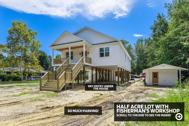 203 Sand Dollar Lane, Hampstead, NC 28443