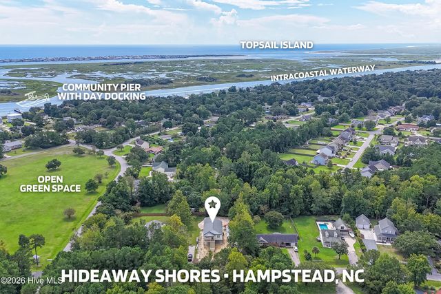 203 Sand Dollar Lane, Hampstead, NC 28443