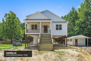203 Sand Dollar Lane, Hampstead, NC 28443
