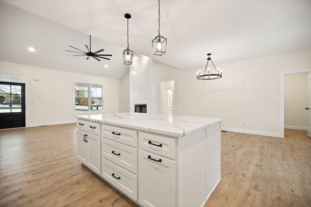 7046 Arbor Meadow Way, Versailles, KY 40383