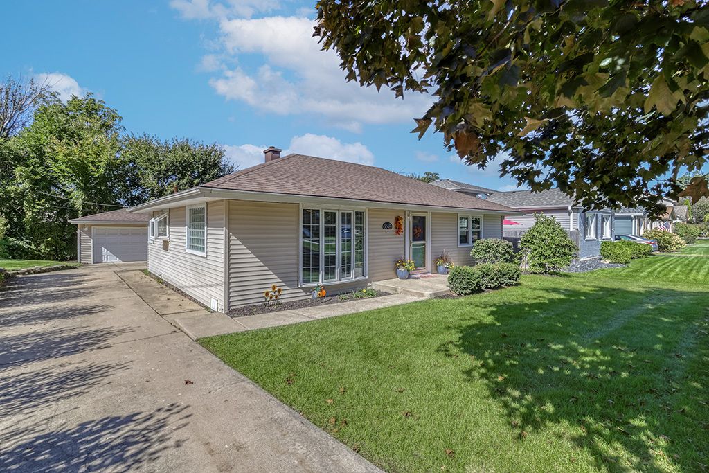 1048 Hermes Avenue, Lemont, IL 60439 — photo 2