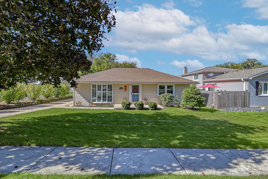 1048 Hermes Avenue, Lemont, IL 60439 — photo 3