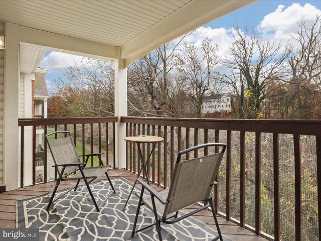 9422 SCARLET OAK DR, Manassas, VA 20110