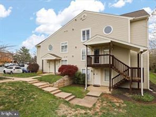 9422 SCARLET OAK DR, Manassas, VA 20110