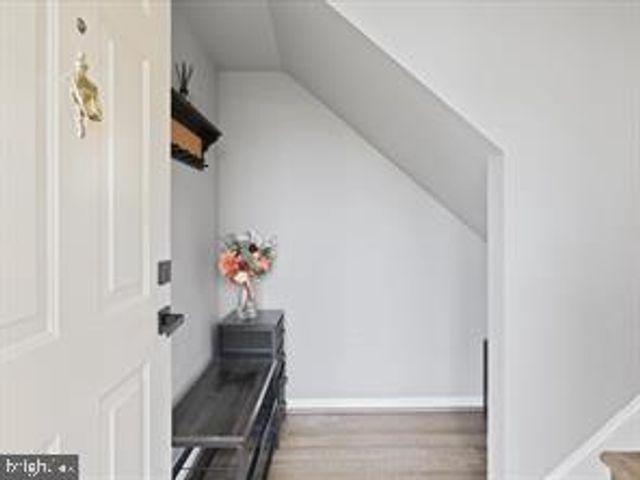 9422 SCARLET OAK DR, Manassas, VA 20110