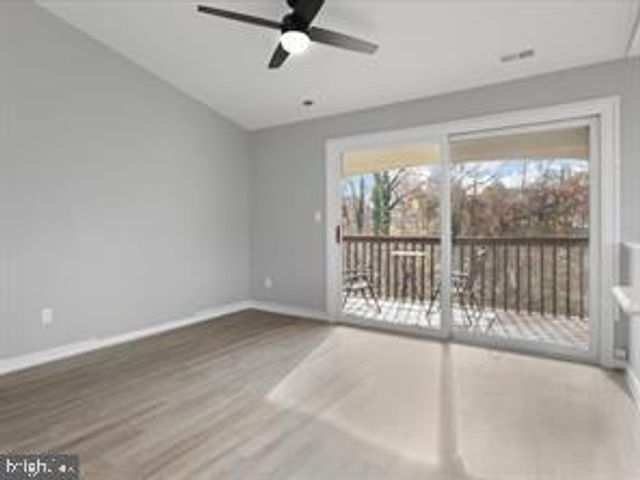 9422 SCARLET OAK DR, Manassas, VA 20110