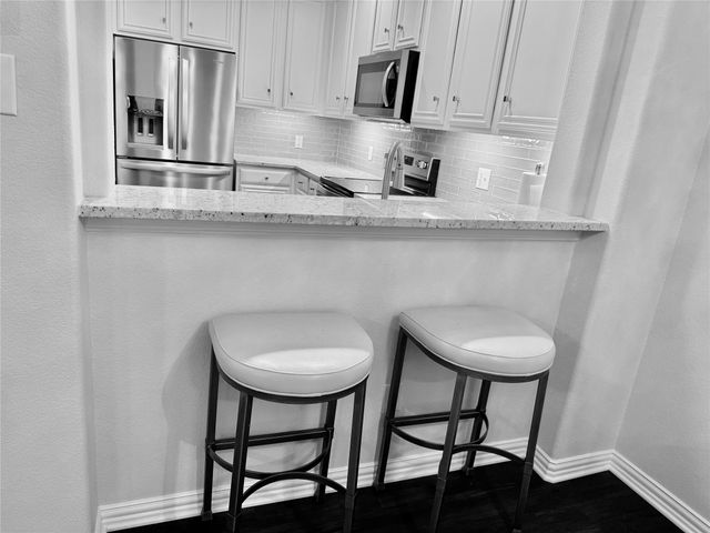 2214 Carlisle Street, Bedford, TX 76021