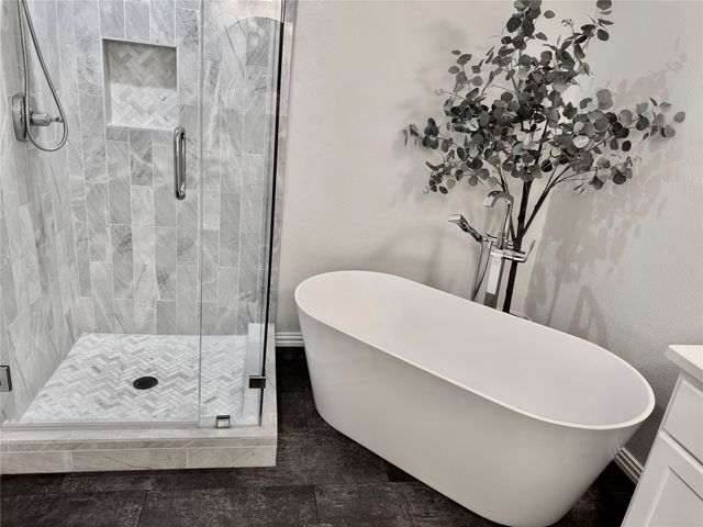 2214 Carlisle Street, Bedford, TX 76021