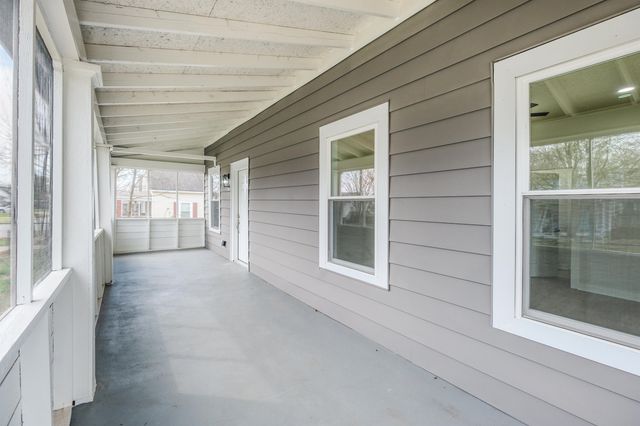 59 Smythe Avenue, Greenville, SC 29605