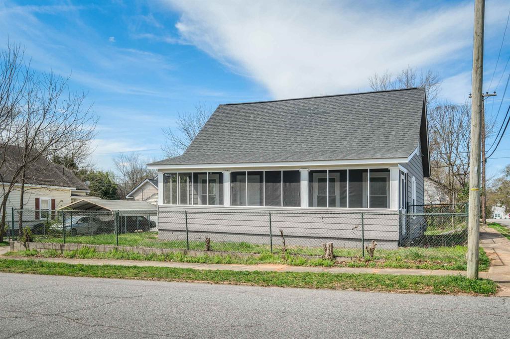 59 Smythe Avenue, Greenville, SC 29605