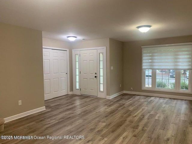 248 Larchwood Court, Howell, NJ 07731