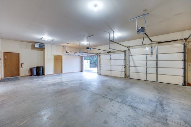 1725 Wynd, Winfield, KS 67156