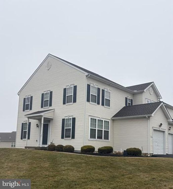 554 MARION RD, York, PA 17406