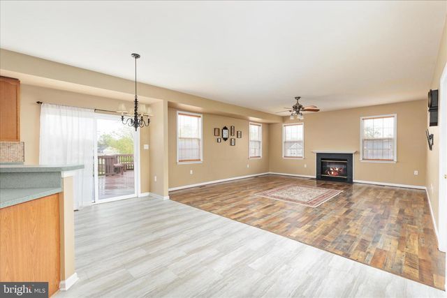42 DECATUR DR, Bunker Hill, WV 25413