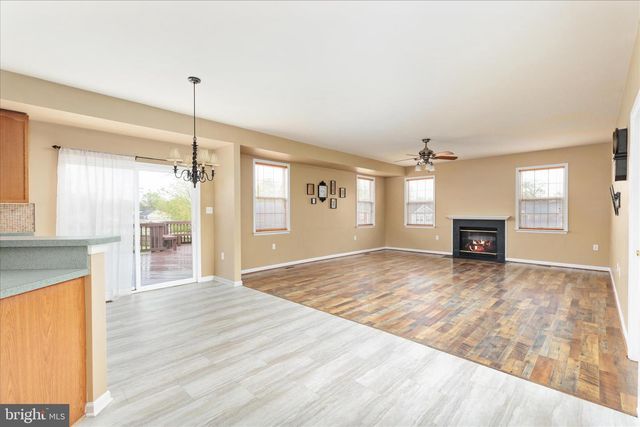 42 DECATUR DR, Bunker Hill, WV 25413