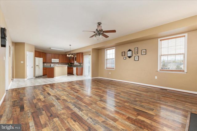 42 DECATUR DR, Bunker Hill, WV 25413