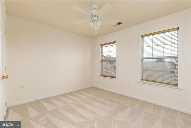 42 DECATUR DR, Bunker Hill, WV 25413