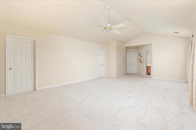 42 DECATUR DR, Bunker Hill, WV 25413