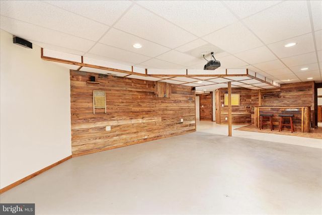 42 DECATUR DR, Bunker Hill, WV 25413