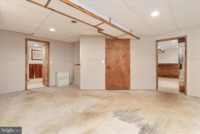42 DECATUR DR, Bunker Hill, WV 25413