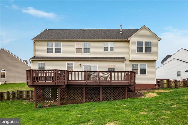 42 DECATUR DR, Bunker Hill, WV 25413