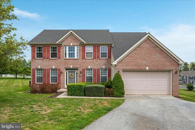 42 DECATUR DR, Bunker Hill, WV 25413