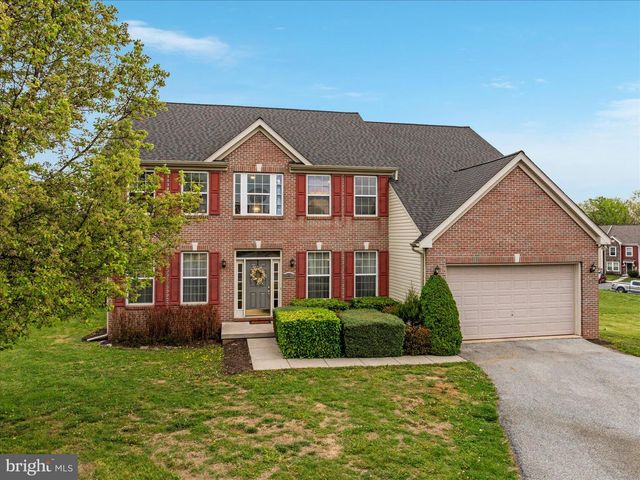 42 DECATUR DR, Bunker Hill, WV 25413