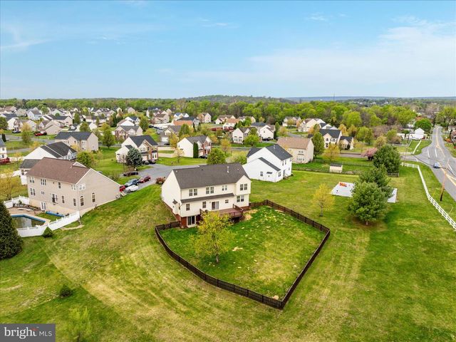 42 DECATUR DR, Bunker Hill, WV 25413