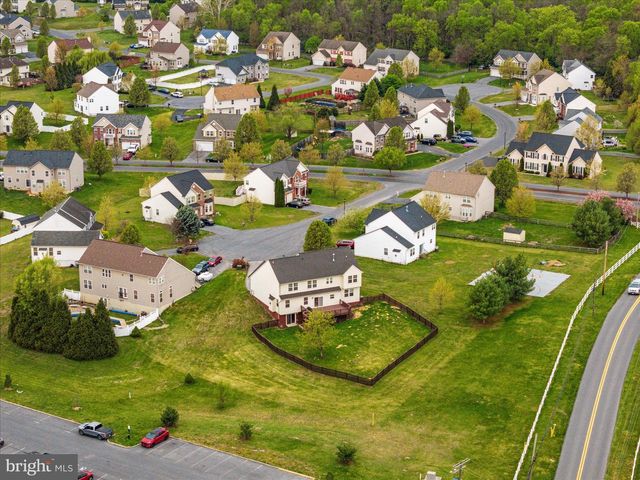 42 DECATUR DR, Bunker Hill, WV 25413