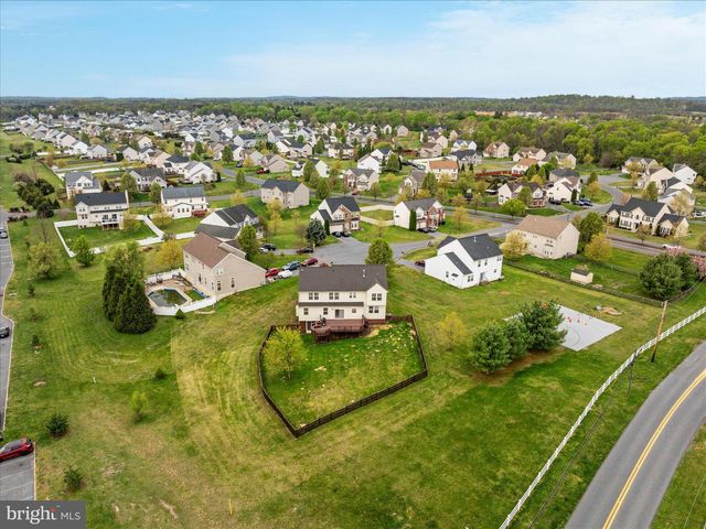 42 DECATUR DR, Bunker Hill, WV 25413