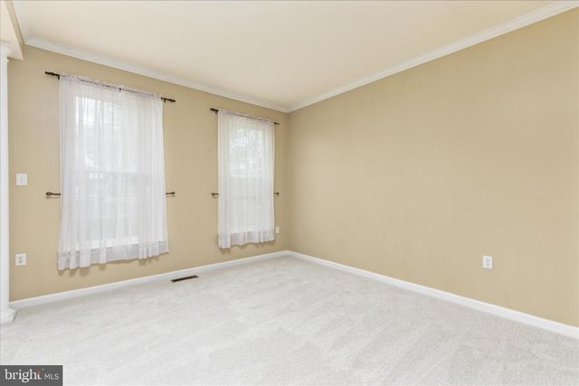 42 DECATUR DR, Bunker Hill, WV 25413