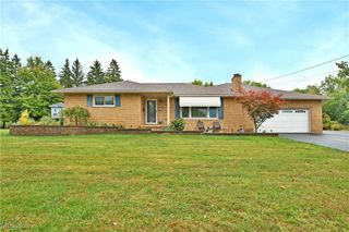 527 Cynthia Drive, Campbell, OH 44405