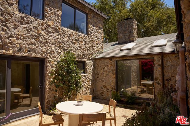 6208 Delaplane Road, Malibu, CA 90265