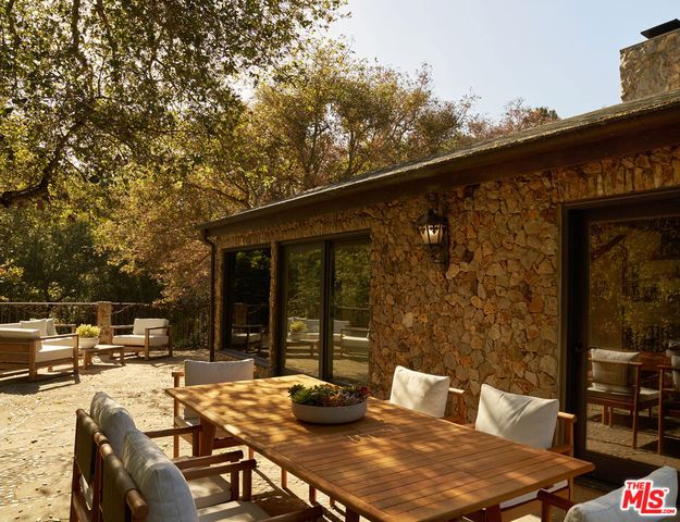 6208 Delaplane Road, Malibu, CA 90265