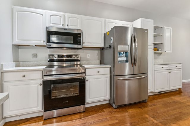 113 Clearwater DRIVE, Ellwood City, PA 16117
