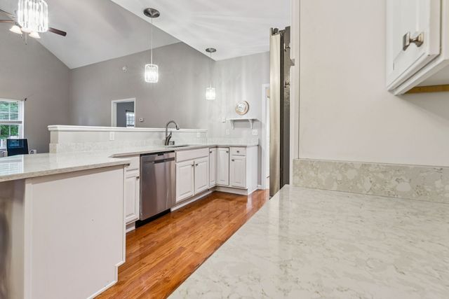 113 Clearwater DRIVE, Ellwood City, PA 16117