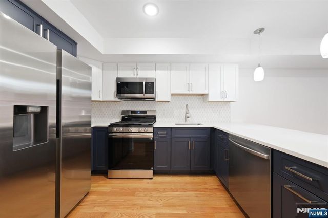 52 James Street 1, Newark, NJ 07102